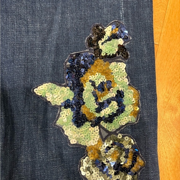 Anthropologie Pilcro slim boyfriend embellished jeans mid rise 27 - Picture 8 of 8